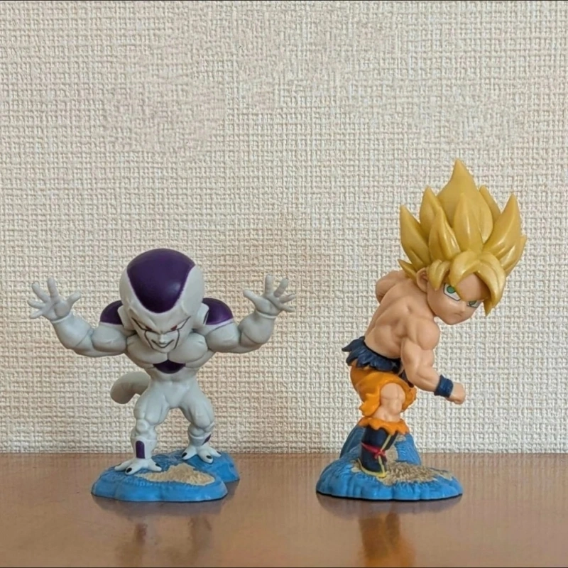 تمثال غوكو سوبر سايان من باندا - مراجعة Capsule Toy Gashapon وسعره